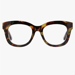 Peepers glasses, oversized- Center Stage.